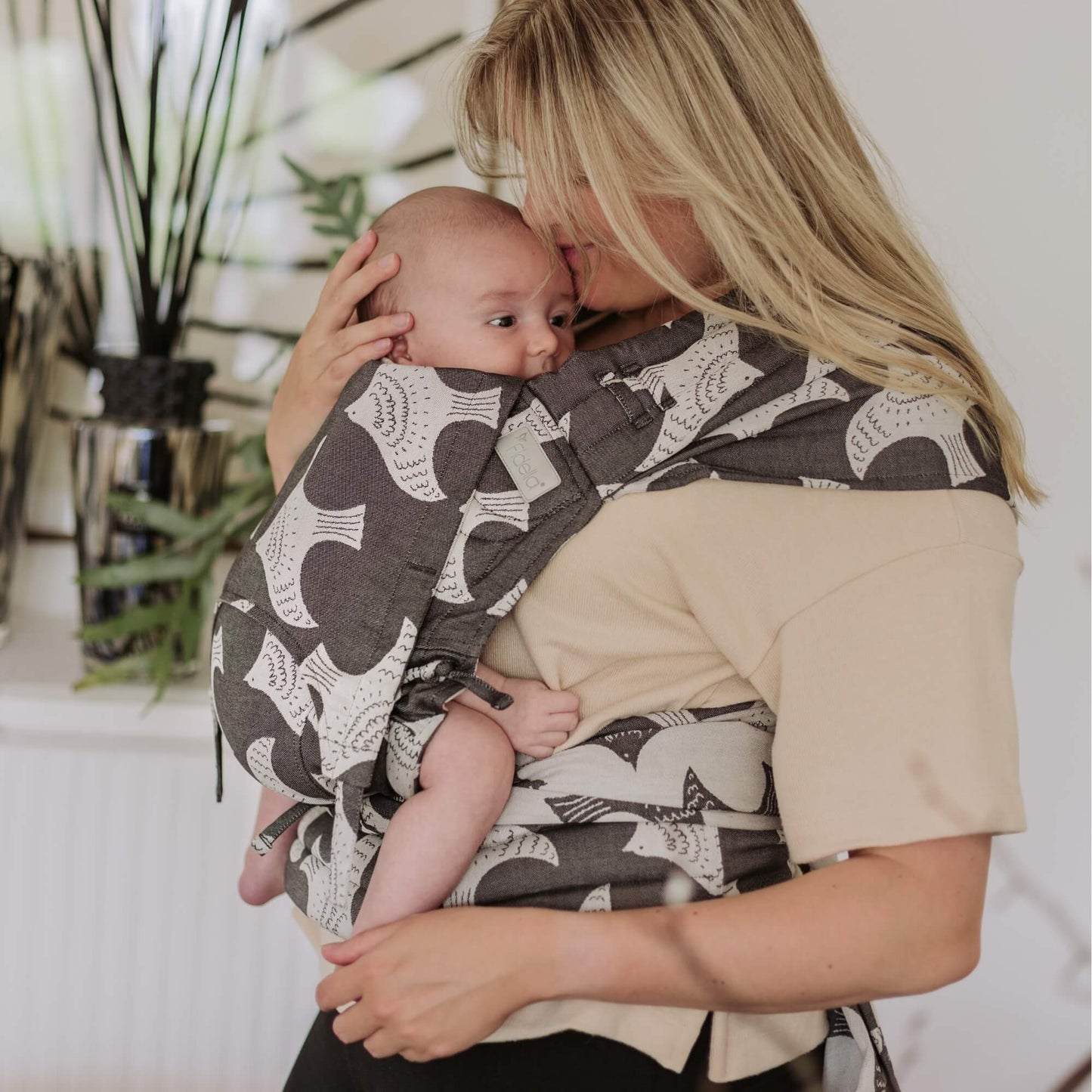 Side view of Fly Tai Mei Tai Sling baby carrier Design Birds black ecru