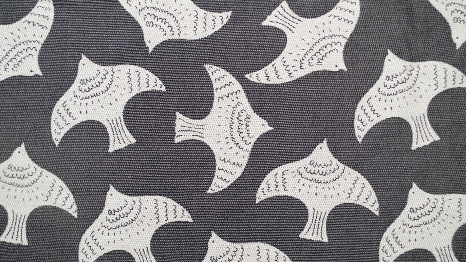 Detail: birds black ecru