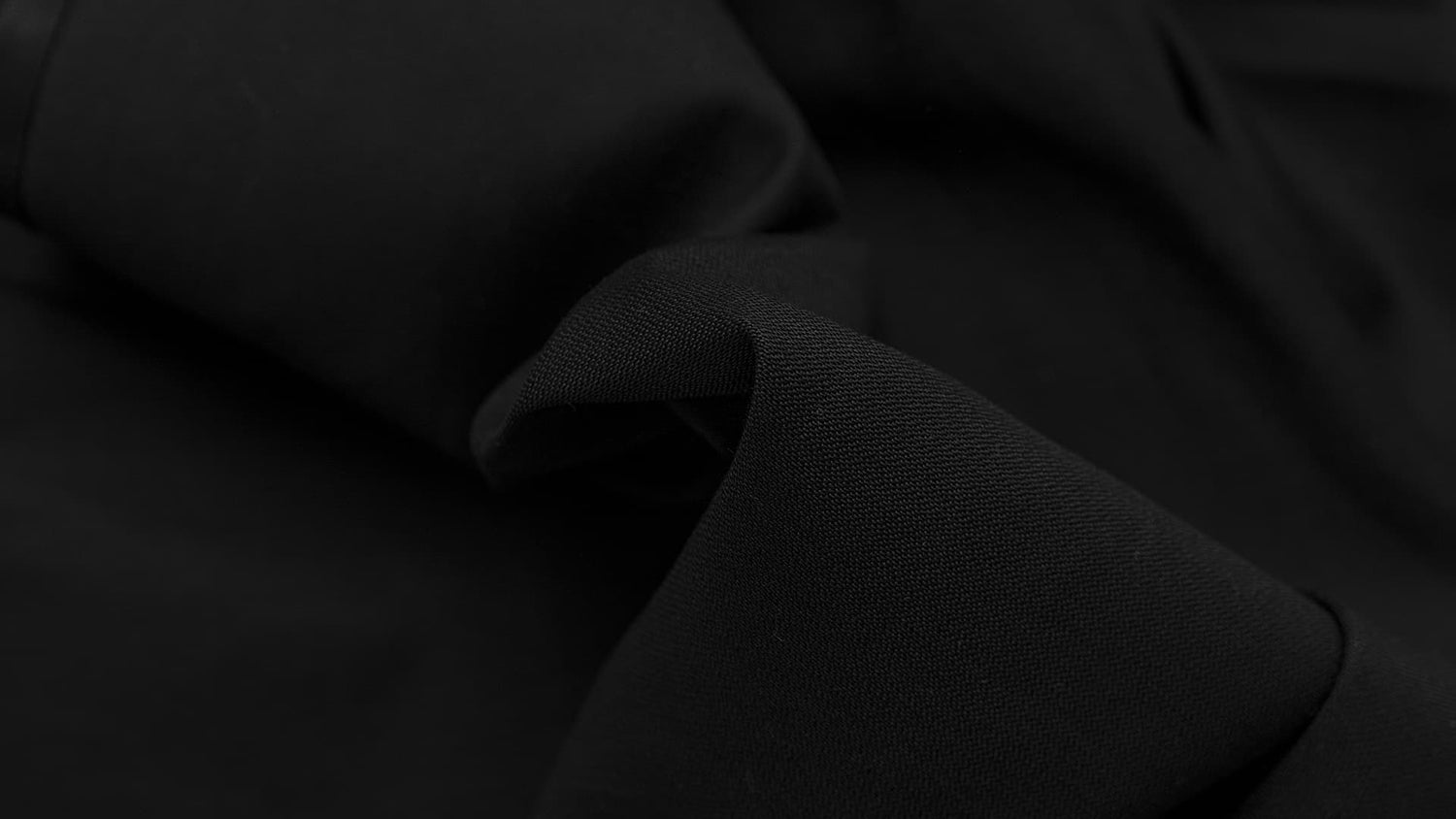 Detail: chevron black