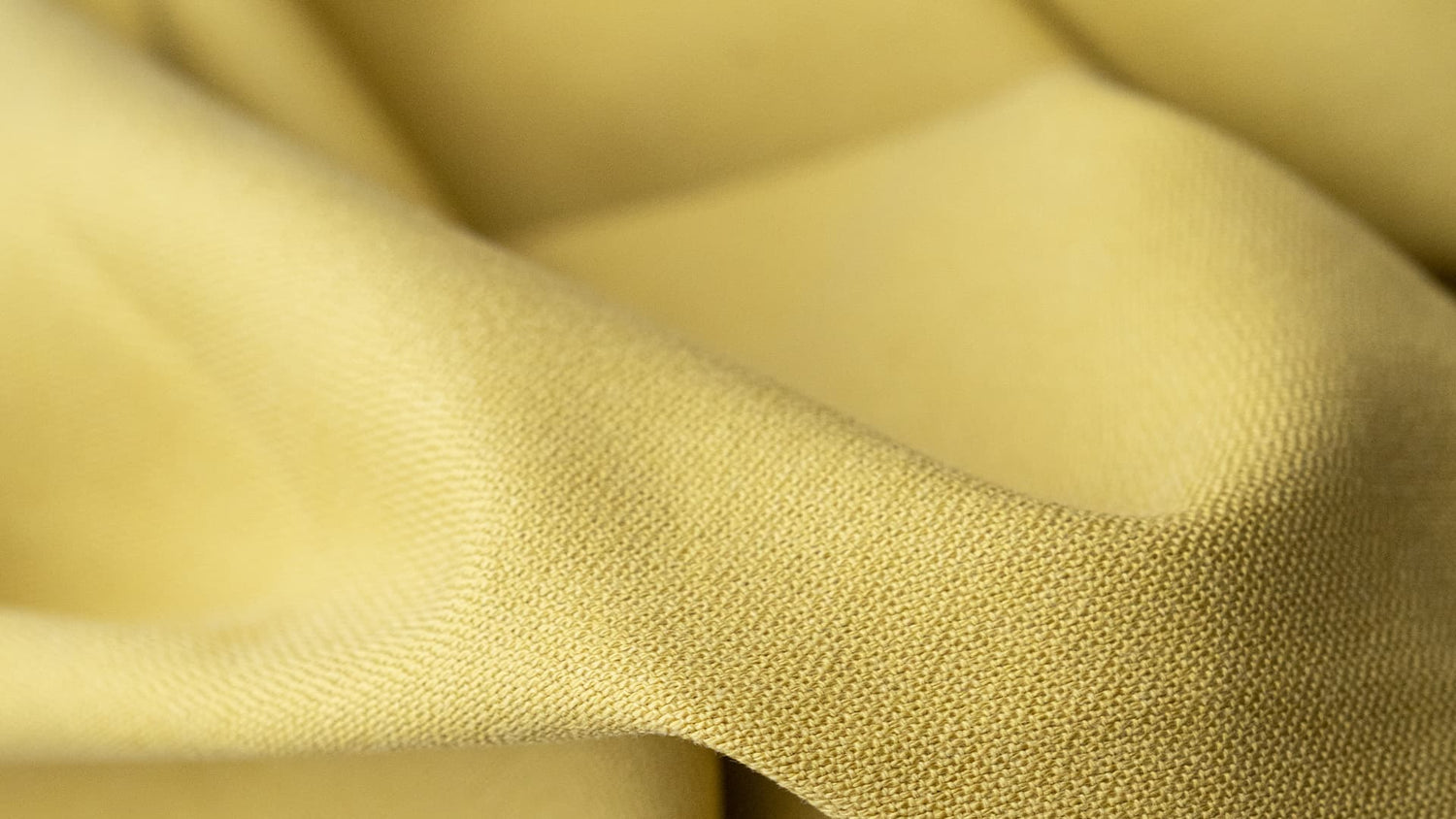 Detail: cehvron mustard