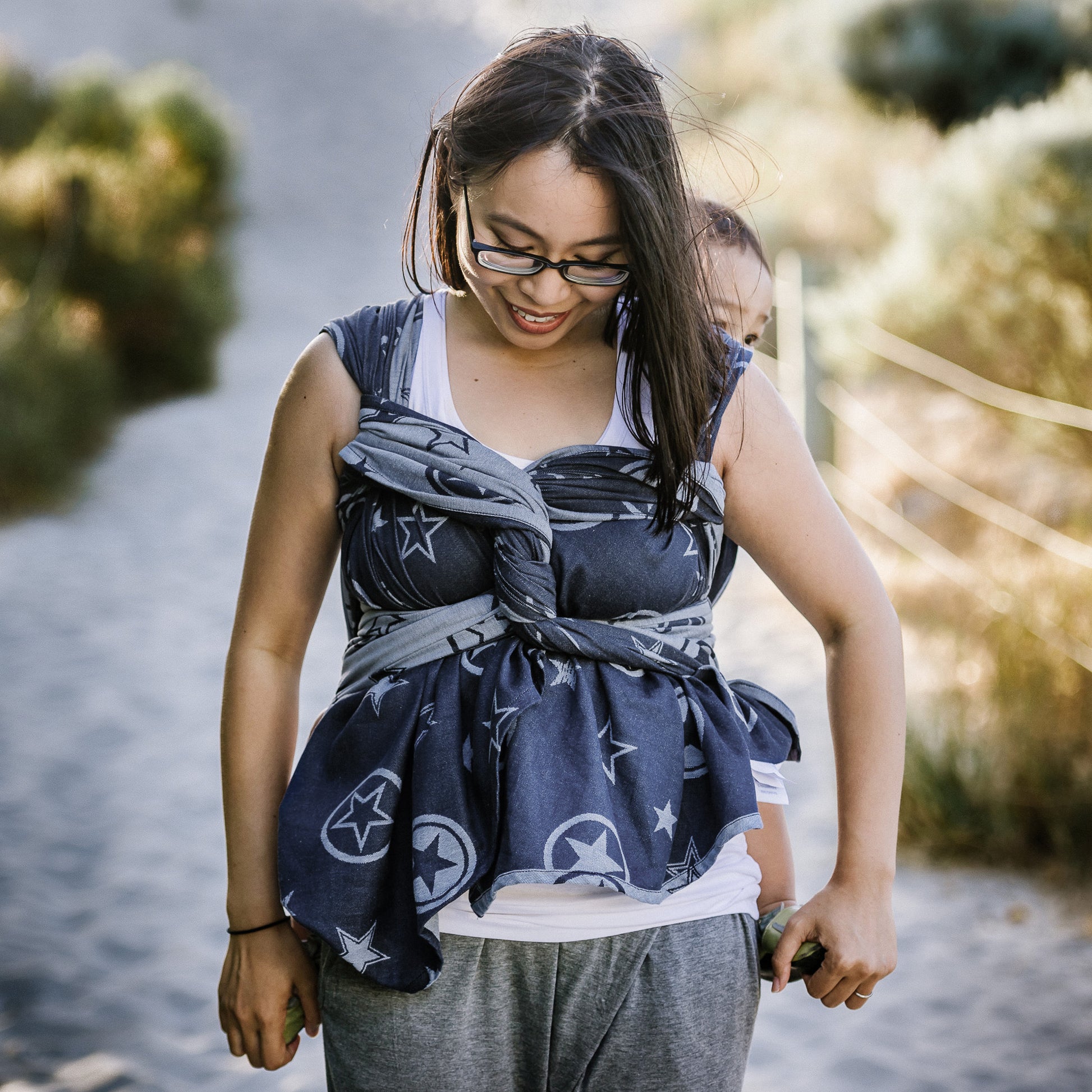 Vista frontal de Baby wraps Design Outer Space  blue