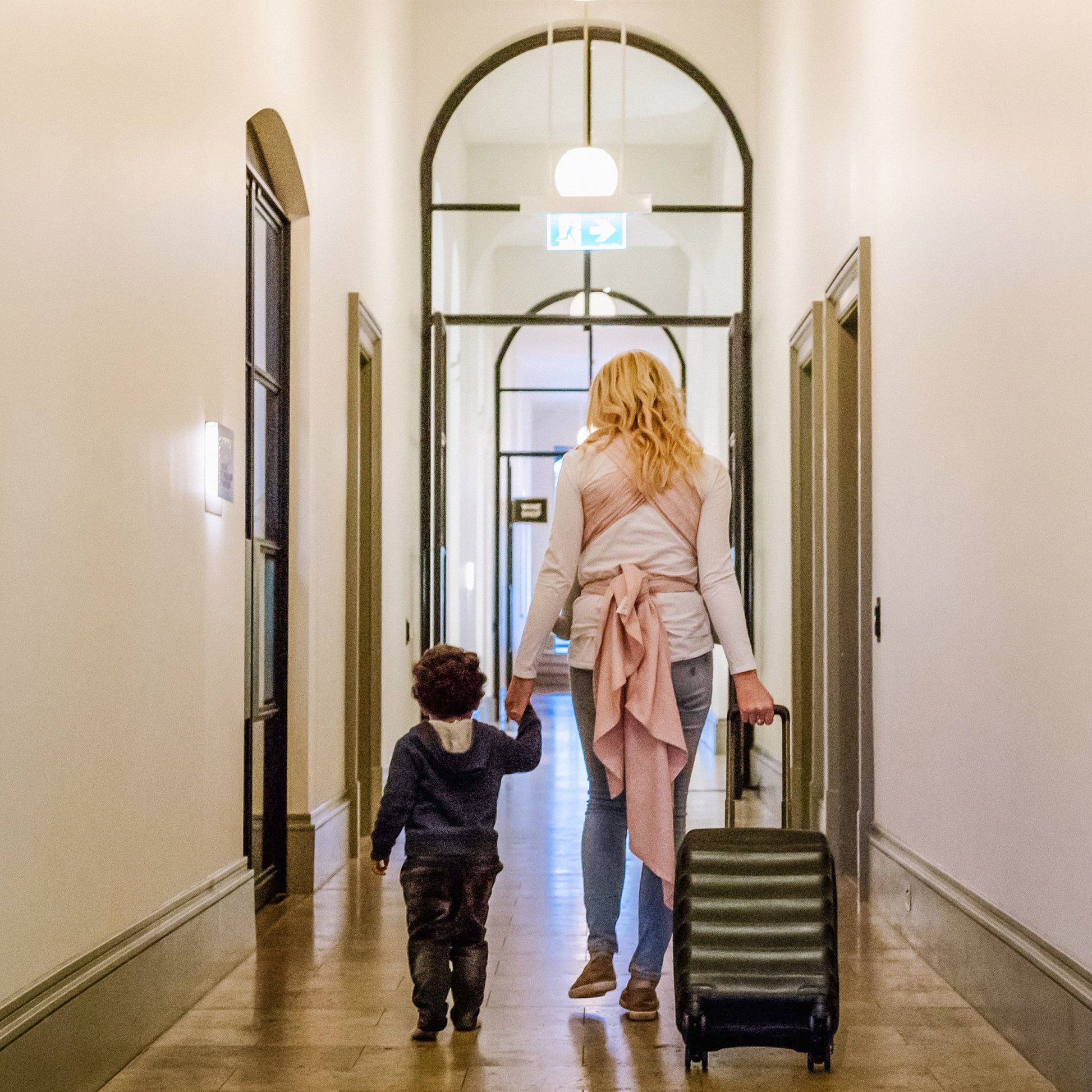 Image d'humeur de Sale Design Iced Butterfly  pale pink