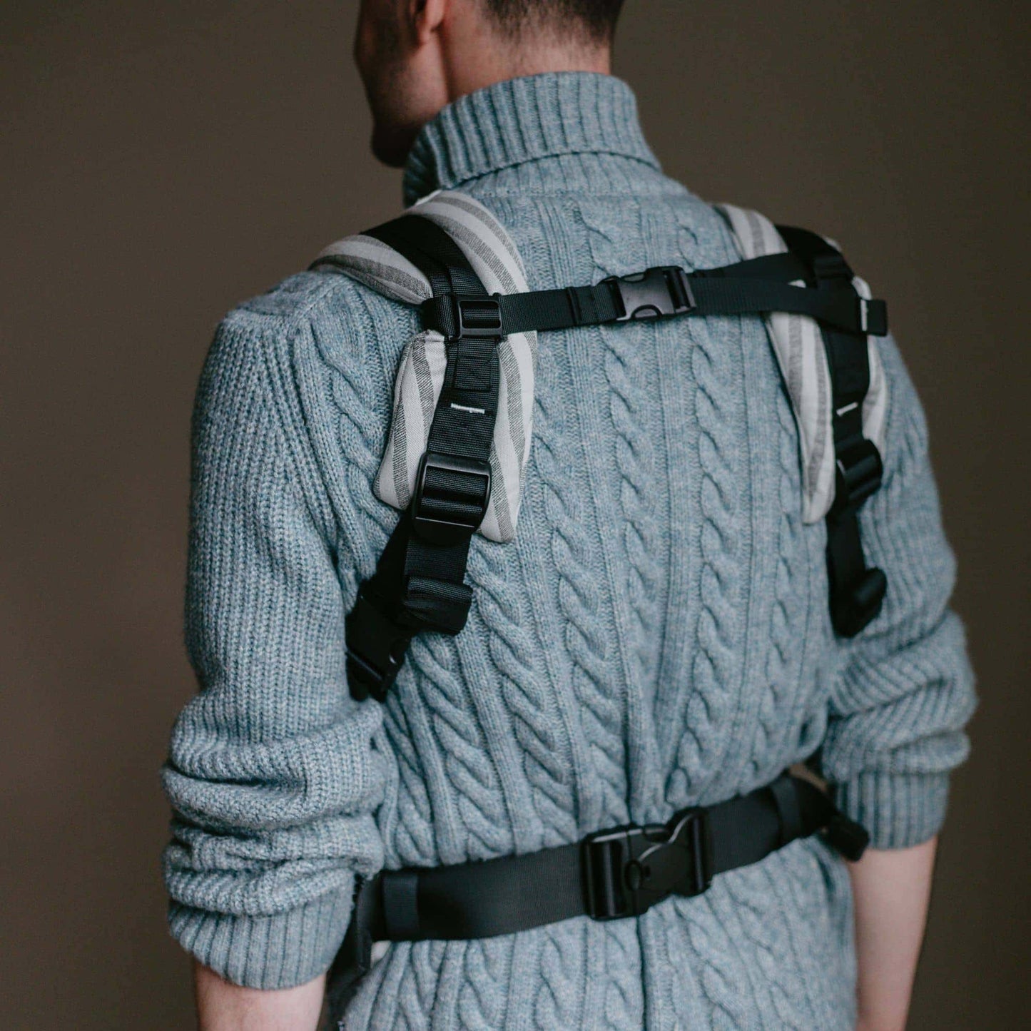 Rückansicht von  Fusion FullBuckle  Tragehilfe Design Stripes  grey